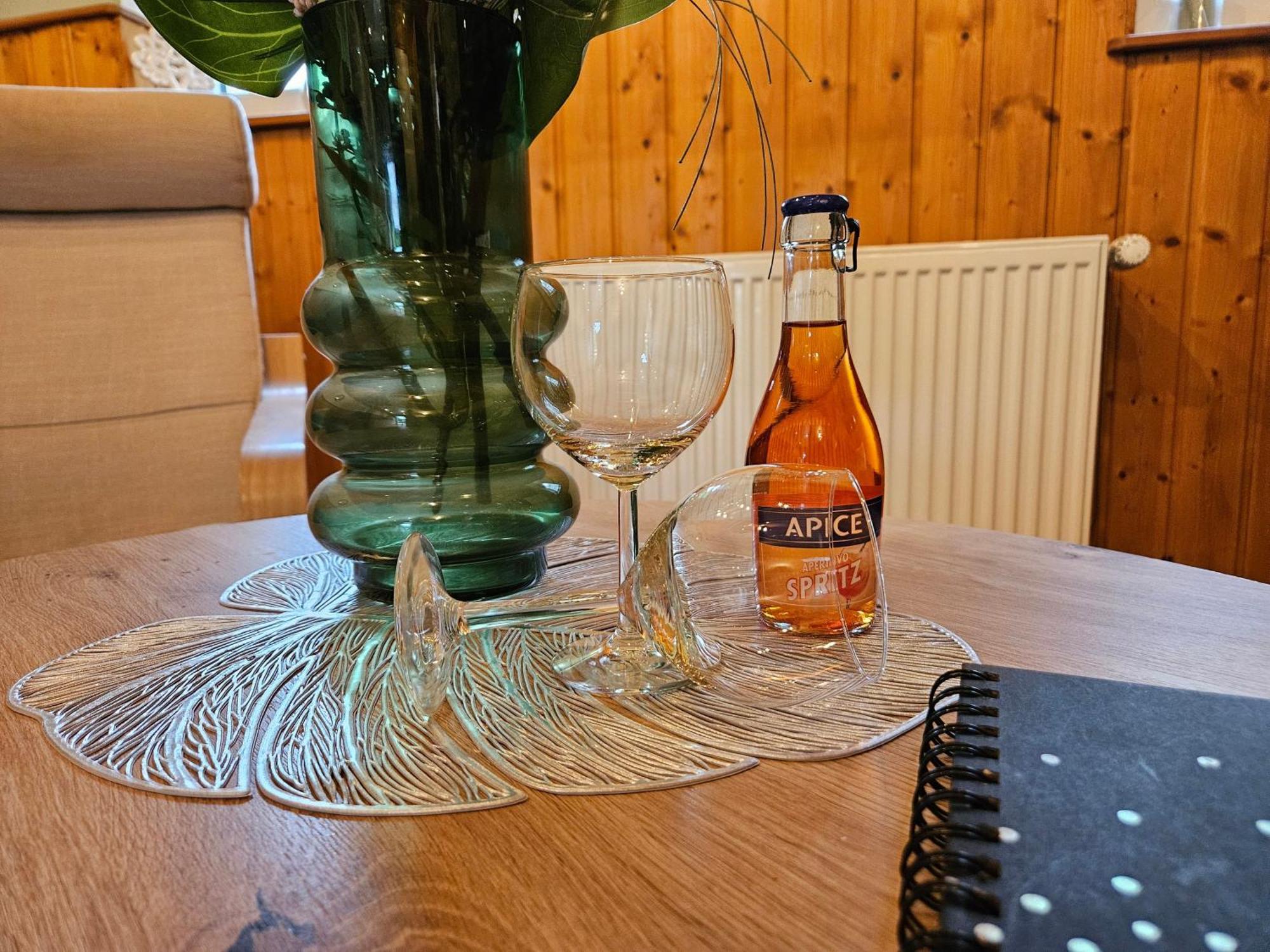 Kleines Ferienhaus Luettje Backhuus 35516 Uplengen エクステリア 写真