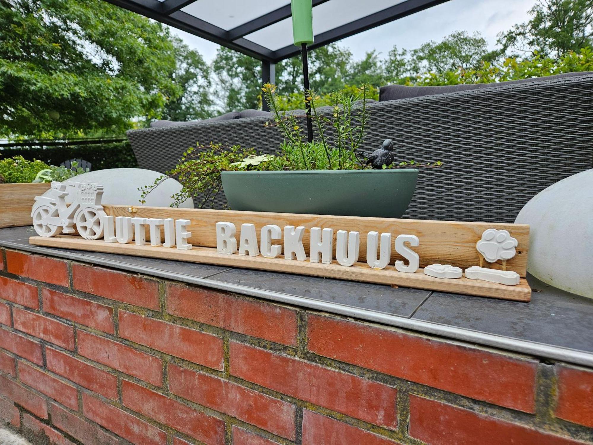 Kleines Ferienhaus Luettje Backhuus 35516 Uplengen エクステリア 写真